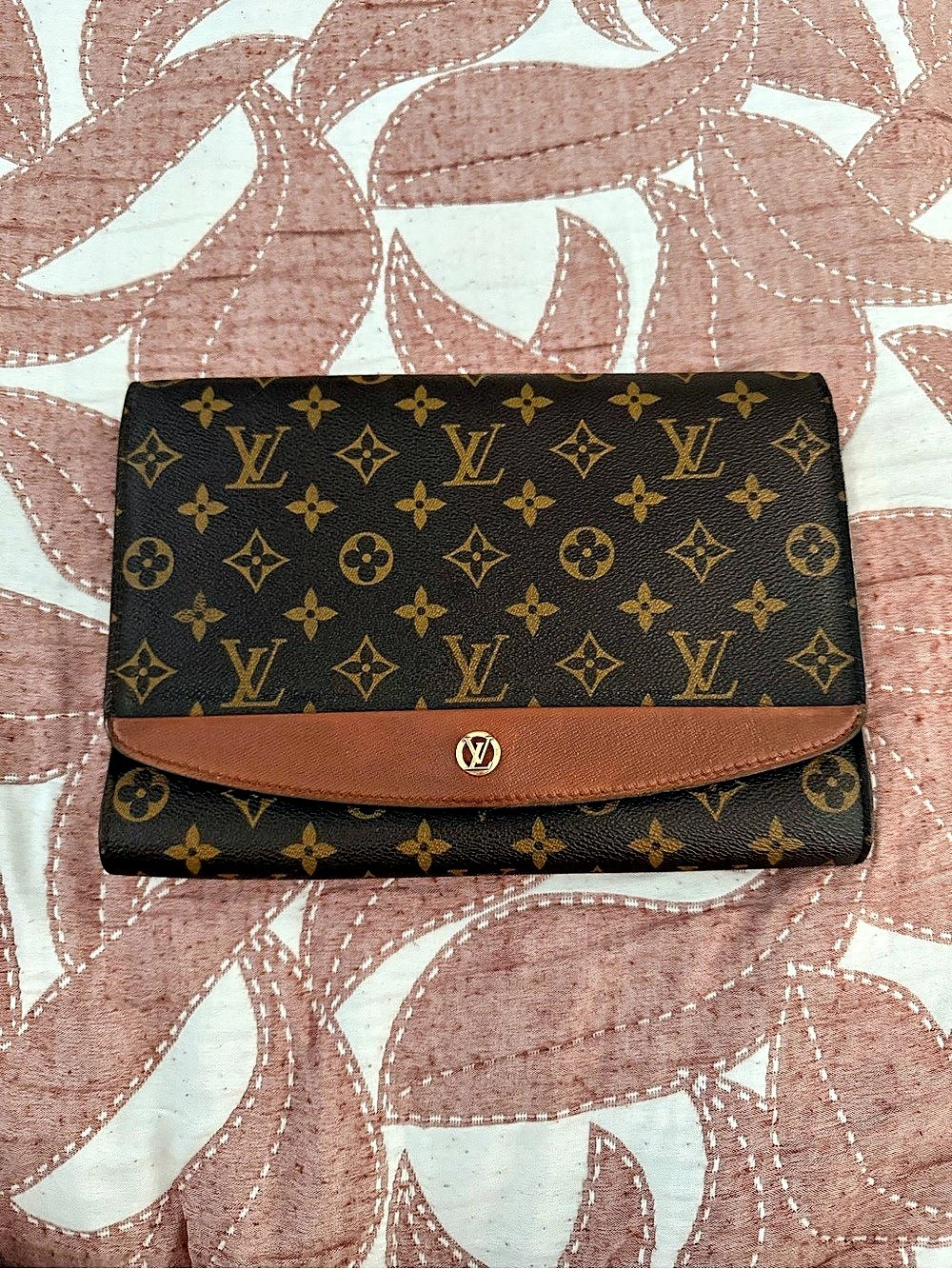 Louis Vuitton Monogram Crossbody in Brown & Black